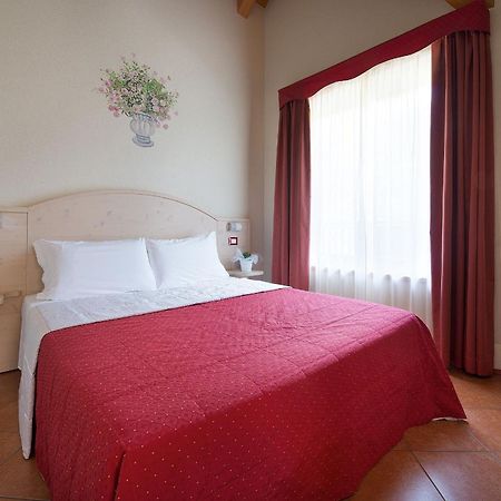 Residence Adamello Resort Ponte Di Legno Oda fotoğraf